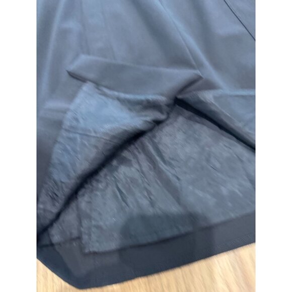 Tahari Arthur S. Levine black cap-sleeve sheath dress, size 6. - Picture 5 of 16